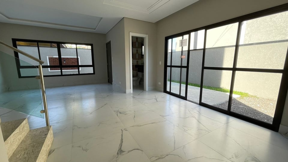 Imóvel em Curitiba, sobrados em Curitiba, casas em Curitiba